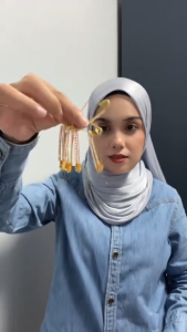 Gold Rhinestone Brooch Pins 12pcs Safety Pin for Hijab Scarf Sweater Shawl Clothing Kerongsang Baju