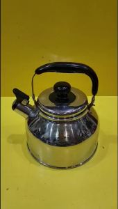 Ấm inox có còi hú nội địa Nhật (2.5L) (mã 1147) Dùng được bếp từ_Hàng nội địa Nhật đã qua sử dụng