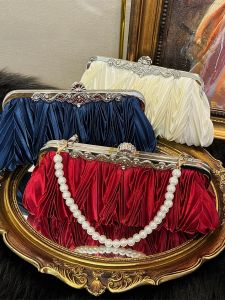 กระเป๋าสีลูกกวาดไหม กระเป๋าถือผู้หญิง กระเป๋าสะพายข้างแบบสะพายข้าง กระเป๋าแฟชั่นฤดูร้อน กระเป๋าสะพายไหล่แบบโซ่โลหะ กระเป๋าสะพายข้างแบบมีซิป