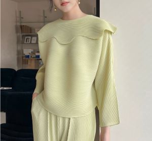 Miyake High-End Pleated Designer Casual Top T-Shirt (Flower Collar Detachable) #1891 (Only Top)