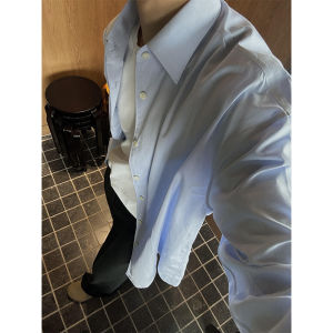 Sky Blue Ice Silk Sun Protection Shirt: A Clean Fit Men's Summer Wear