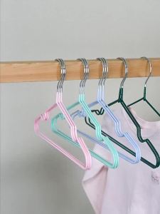 10PCS /30cm Childrens Anti Slip Rubber Coated Clothes Hanger PVC Metal Baby Clothes Hanger Home Dormitory Clothing Sorting