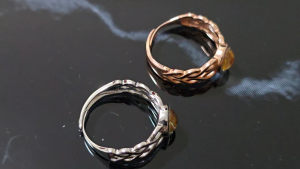 Golden Infinity Ring S925 Sterling Silver Adjustable Ring Inlaid With Titanium Rutile Quartz