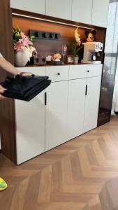 Square Dirty Clothes Basket Foldable Durable Breathable Large Capacity Mesh Storage Bag Simple Bathroom Laundry Basket