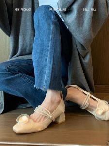 รองเท้าส้นเตี้ย Mary Janes สีขาว รองเท้าแต่งงาน รองเท้าส้นเตี้ยสวมใส่สบาย สายรัดข้างเดี่ยว ส้นหนา สำหรับผู้หญิง ฤดูใบไม้ผลิและฤดูใบไม้ร่วง
