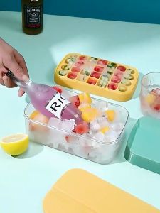 Blumey กล่องใส่น้ำแข็ง ถาดน้ำแข็ง ที่ทำน้ำแข็ง ถาดน้ำแข็งตู้เย็นของใช้ในครัวเรือน ice tray with cover