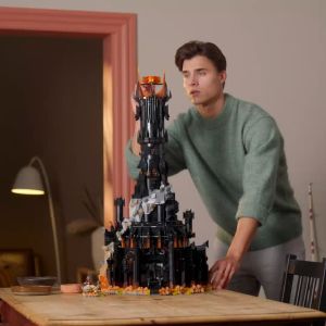 LEGO Icons 10333 The Lord of the Rings: Barad-dur (5471 Pieces)