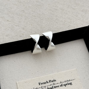 S925 Silver Needle Metal Twisted Cross Half Circle C Ring Minimalist Design Matte Finish Earrings Fashionable Jewelry for Women