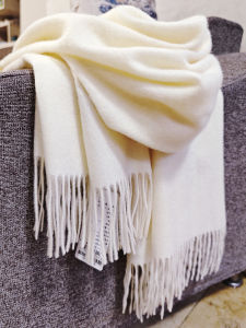 100% Cashmere Womens Scarf Double-Sided Woolen Shawl Winter Warmth Pure Color Tassel Edge Versatile for Annual Meeting And Party