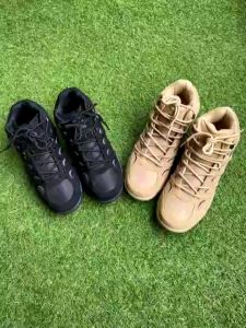 Sepatu luar ruangan Outdoor gunung Wisata santai bawah tebal Boots Men Army Tactical Combat Military Boots Ankle Hunting Work #801 Beige High Cut Hiking Boots Security