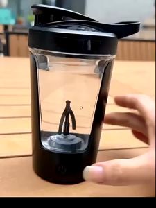XIAO.MI Fully automatic stirring cup electric shaking shake cup rechargeable mini portable coffee cup high value sports cup new style.