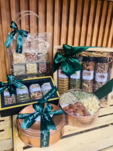 Fruit & Nut Co. Vegan Gift Set (Low Carb High Protein)
