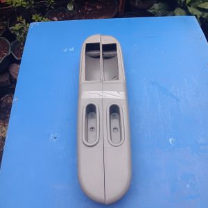 armres dudukan saklar powe window kijang kapsul 1997 - 2004 tingal pasang