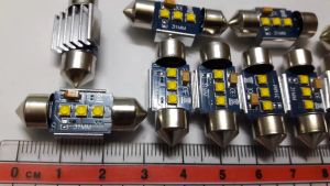[1 bóng] Led trần ô tô xe hơi 28mm 12v 24v 30v 3 chip cree festoon bóng đũa 28mm 31mm 36mm 39mm 42mm có trắng và vàng nắng 4300k và xanh dương cho nội thất ô tô xe tải.