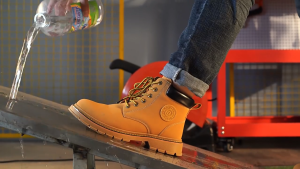 รองเท้าเซฟตี้ รองเท้าบูทหุ้มข้อ หัวเหล็กป้องกันการกระแทกและการเจาะทะลุ สีเหลืองและสีดำ ไซส์ 39-45