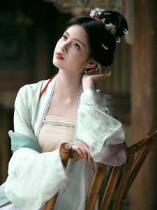 Original Beautiful Hanfu Womens Adult Summer Pearl Short Shirt Qing Cold Style Ancient Costume New Arrival 2024 Song Dynasty