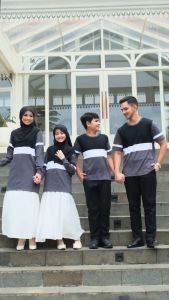 Sweetline Couple Family Kaos Serasi Hitam Putih Abu untuk Anak Dewasa