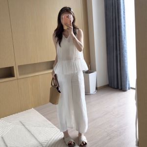 Stylish V-Neck Sleeveless Top and Narrow Flared Trouser Set Summer Fashion