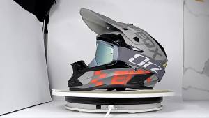 2024 Super-Cool Motorcycle Off-road Helmet: Features & Free Gifts
