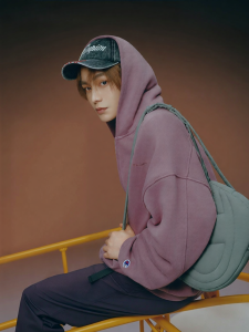 Champion | Quilted Cloud Style Commuter Crossbody Bag