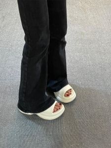 Raise the Bottom Slippers Womens Summer Outwear Eva Shit Feeling Non Slip Stinky Seaside Beach Soft Sandals New Arrival