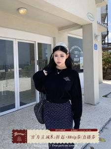 เสื้อสเวตเตอร์คอปกกลมแขนยาวทรงหลวมสไตล์อเมริกันสำหรับผู้หญิงไซส์ใหญ่ฤดูใบไม้ผลิ 2025 เสื้อสเวตเตอร์ถักสั้นทรงเข้ารูป