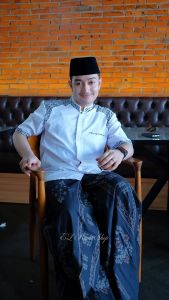 Baju Koko Pria Lengan Pendek Elrumi Busana Muslim Motif Araseo