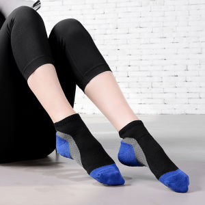 Non-Slip Yoga Socks Womens Fitness Indoor Floor Professional Pilates Special Sports Running Socks for Trampoline Use