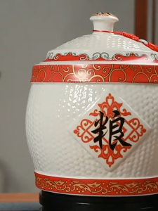 Jingdezhen ceramic rice dispenser Easily meet the daily storage and sorting needs of households