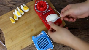 2 In 1 Multifunctional Egg Cutter Stainless Steel Cutting Egg Slicers Wire Egg Cutting Preserved Eggs Divider Kitchen Tool