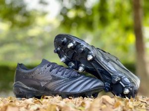 รองเท้าบอลปุ่มเหล็ก Mizunoปุ่มเหล็ก MORELIA สตั๊ดหนังแท้ ใส่ไม่พอดีเปลี่ยนไซส์ได้รับประกันตรงปกแท้ 100%สินค้าใช้เวลาเดินทาง 2-3 วัน มีเก็บเงินปลายทางได้