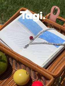 Tagi. Cream Cherry Pearl Necklace สร้อยคอผู้หญิง