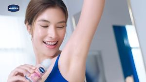 Vaseline Ampoule Serum Deodorant Roll On 50ml 48h Protectiog Glutaglow Bright & Dry Ultra Bright Corrects Underarm Dark