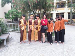 [2-8 Tuổi + Khăn] Bà Ba Nâu Kẻ Karo Cho Bé Hóa Thân Nông Dân Chú Cuội. Trang Phục Đồng Dao Nam Bộ Cho Bé Kèm Khăn