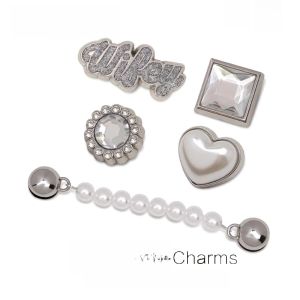 หัวเข็มขัดโลหะ DIY สำหรับรองเท้า Caroll ตกแต่งโซ่ดอกไม้ ชิ้นส่วนรองเท้า Cross สำหรับรองเท้าส้นแบนและรองเท้าส้นแบน