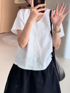 QINGNAER | White Heavy Embroidery V-Neck Short Sleeve French Unique Shirt