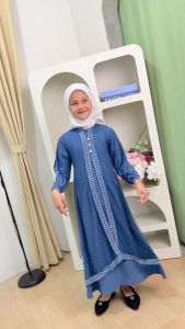 DRESS ANAK KIARA - Gamis Crinkel Premium Mix Brokat Tile Malika Kancing Aktif dan Wudhu Friendly