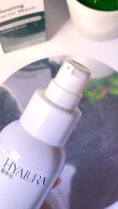 HYALURA Facial Wash - Sabun Cuci Muka Brightening Agent Mengangkat Kotoran dan Sisa Make Up