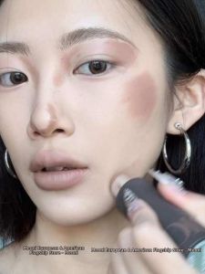 Silky Smooth Multi-use Stick for Natural Long-lasting Color