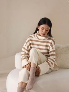 Kaos Kaki Tebal Panjang Wanita Katun Polos Warna Plush Velvet Mid Calf Socks JCKK276
