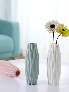 แจกัน แจกันพลาสติก ดอกไม้ ทรงสูง สีพาสเทล ของประดับตกแต่งบ้าน ขนาด 7.5*7.5*21 ซม