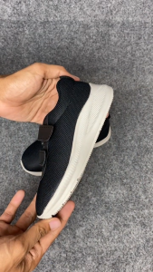 Sepatu Anak Laki Laki Perempuan Sneakers Kasual Formal Hitam Putih Umur 3-11Tahun