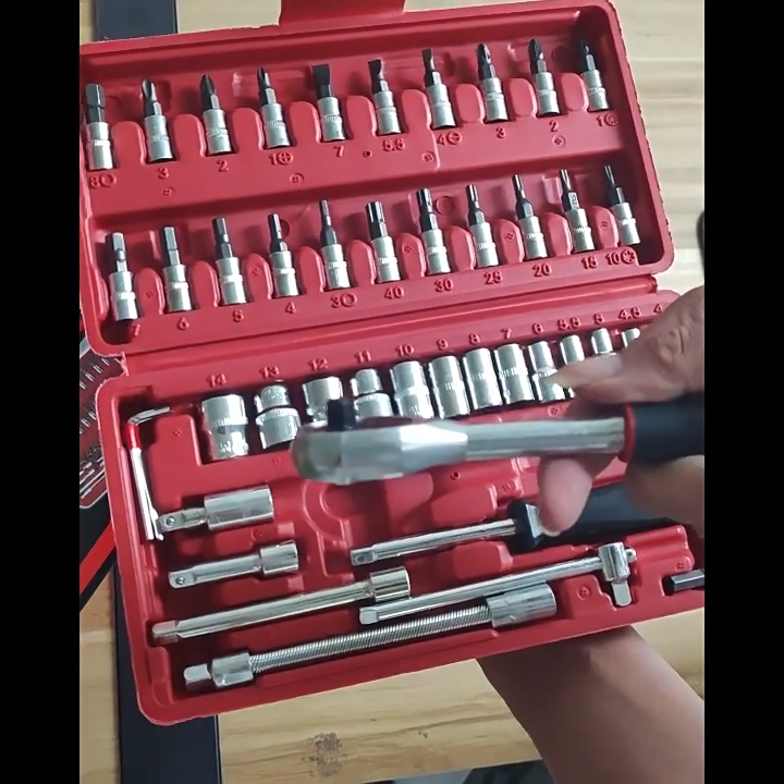 ZC 46pcs 1/4 Inch Socket Set with Ratchet Torque Wrench for Car Motorcycle Repair DIY Hand Tool Kit Box