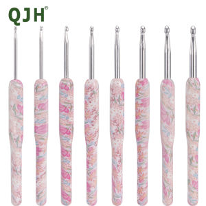 8 Size Crochet Hooks Set MultiColor 2(B)-6mm(J) Ergonomic Crochet Hooks with Case for Arthritic Hands Crochet Lovers Gift