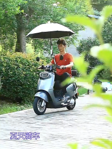Hands-Free Umbrella Holder Umbrella Clamp Bike Umbrella Stretch Mount Stand Holder for Baby