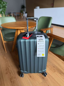 Trendy Large Capacity Password Lock Travel Suitcase