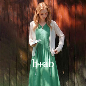 Slim Fitting Elegant Summer Sleeveless Green Lyocell Dress