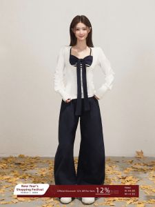 THROUS | Bộ Áo Thun Dây U Cổ Tay Dài Có Sọc và Quần Rộng Mùa Xuân Sớm