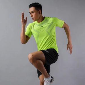 Bộ quần áo thể thao nam chất thun lạnh co dãn thấm hút mồ hôi in chữ Sport K26