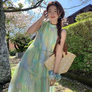 ชุดเดรสคอวีแขนกุดสีเขียวมังกรสไตล์ฝรั่งเศส ดีไซน์หวาน ชุดไปเที่ยวชายหาดในช่วงฤดูร้อน ชุดเดรสผ้าโพลีเอสเตอร์ ชุดแฟรี่